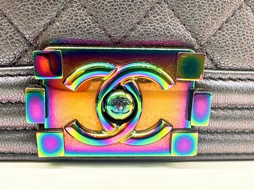 Chanel 16C 2016 Cruise collection series 21 Purple Iridescent Calf skin rainbow mermaid hardware Le Boy Old Medium Flap Bag