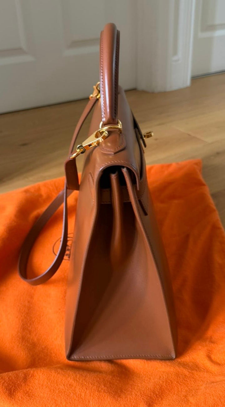 HERMÈS Kelly 32 Noisette Box leather GHW Stamp F in sq 2002 RARE