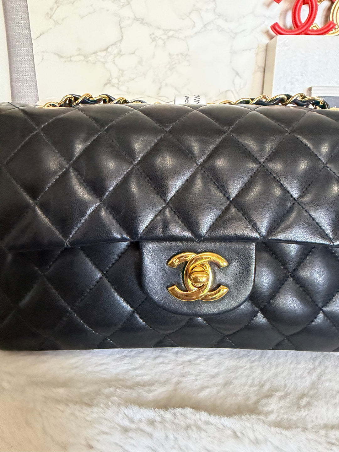 CHANEL Vintage series 11 Black Lambskin 24K GHW Small Timeless Classic Double Flap Bag