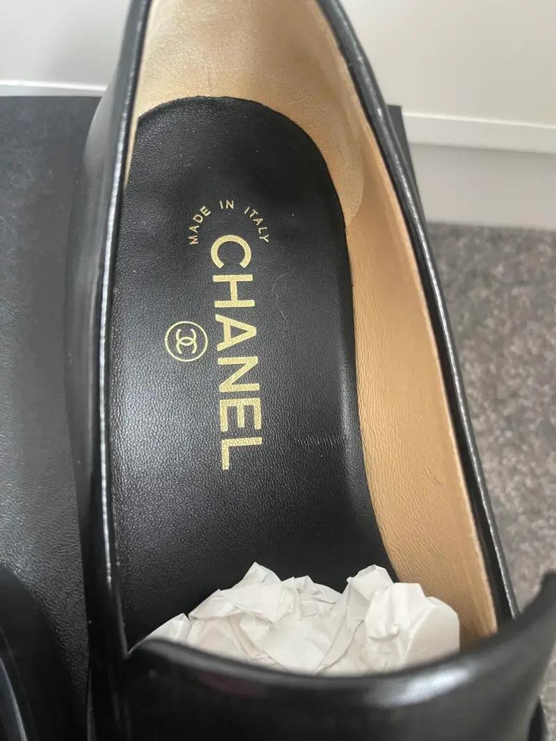 CHANEL Black Loafers Size EU 39