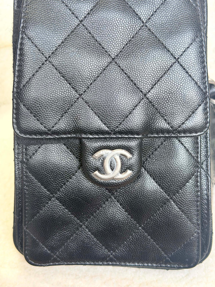 CHANEL Black Caviar Ruthenium Hardware 25 Hobo Bag size SMALL