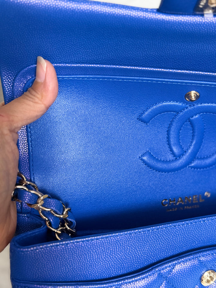 Chanel 21S series 31 Iridescent Electric Cobalt Blue Caviar LGHW Medium M/L timeless Classic double flap bag 2021