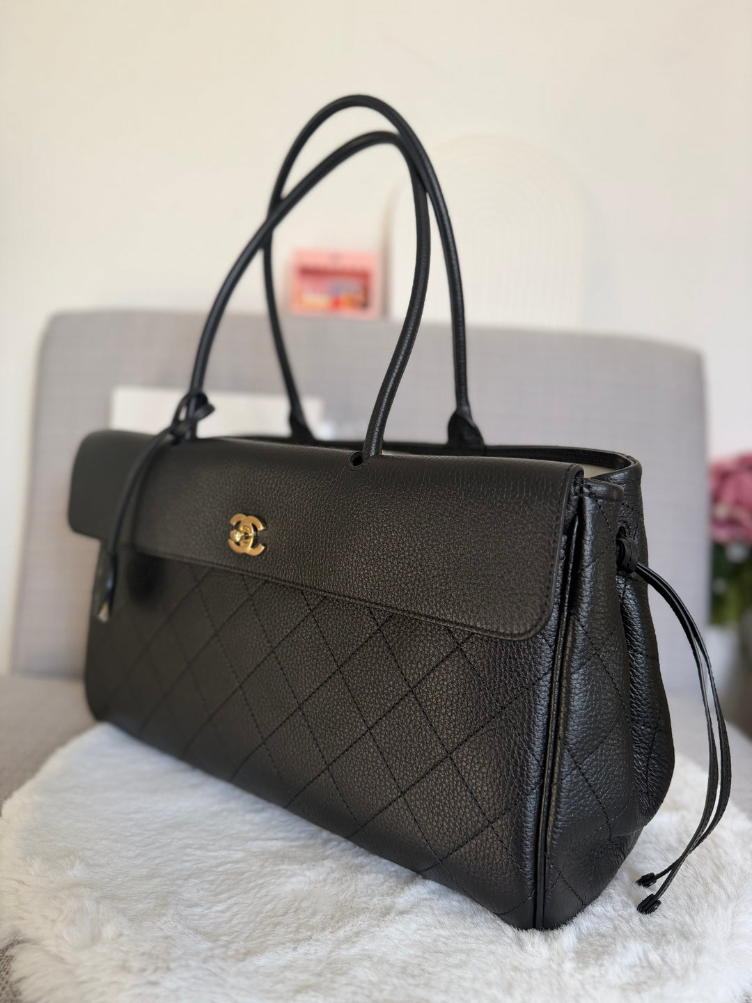 CHANEL Métiers d’art 26A 2026 Black Caviar Medium Shopping Tote Bag GHW NEW Size AP6428