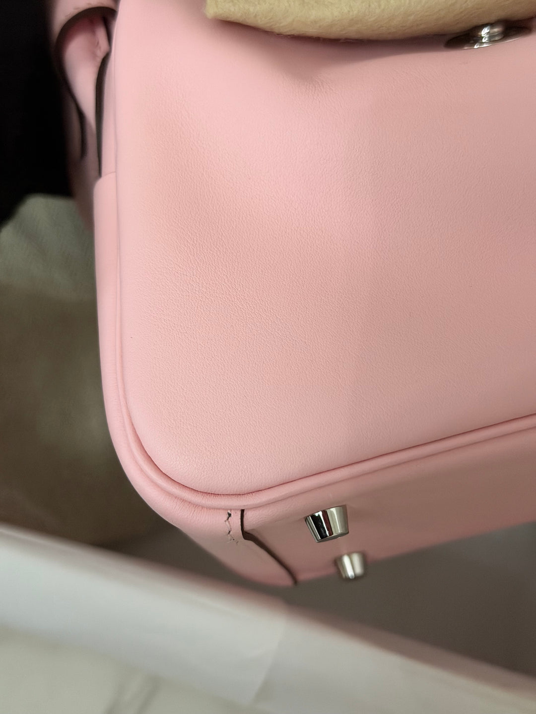 Hermes Mini Lindy Rose Sakura Swift leather PHW Stamp B 2024 *Rare combo*