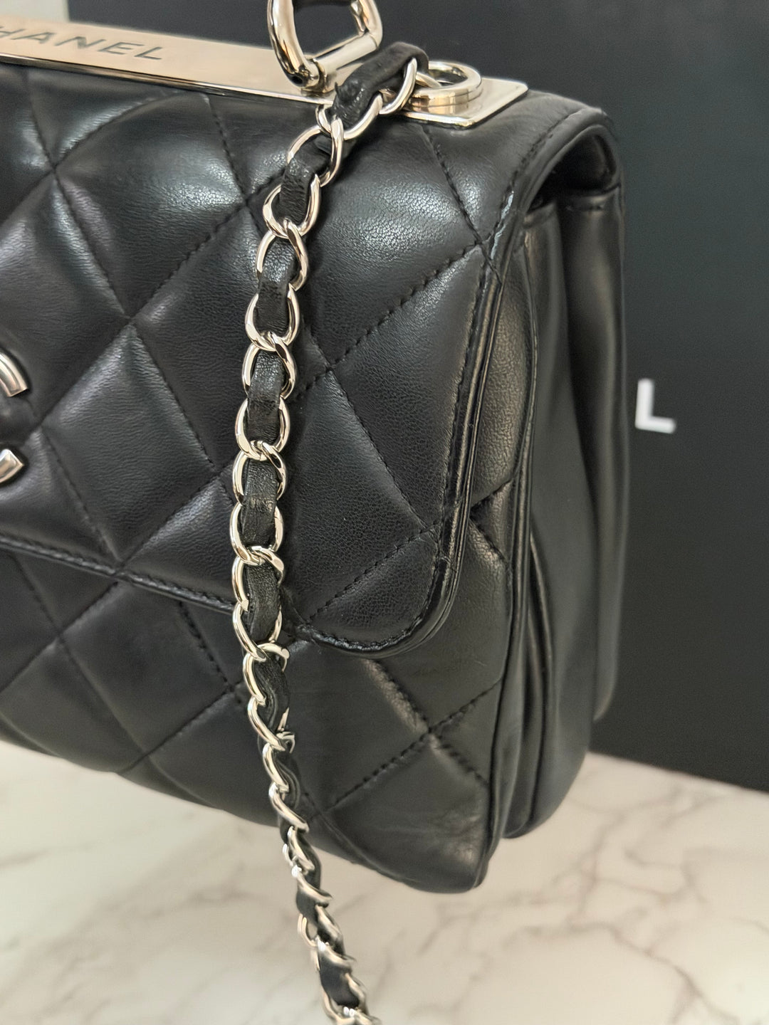 CHANEL series 24 Black Lambskin Silver HW Trendy CC Top Handle Flap Bag with Top Handle and detachable chain