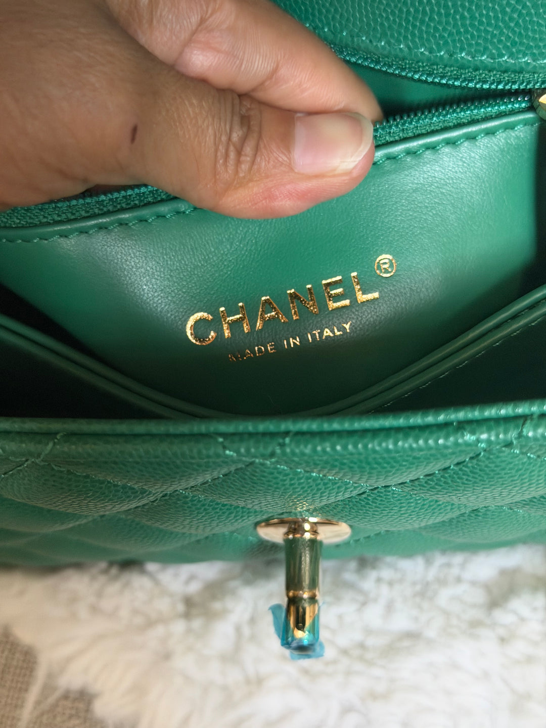 CHANEL 22A Green Caviar LGHW Coco Handle Flap Bag size Small 2022