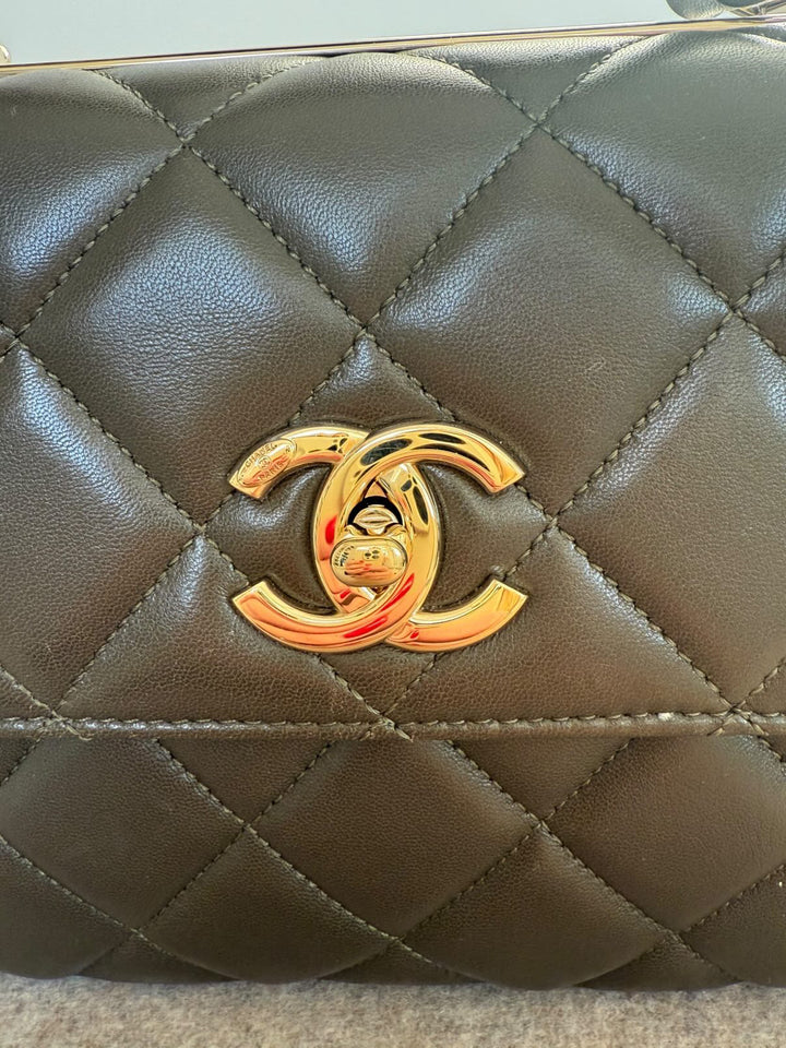 CHANEL series 23 2016 Khaki Green Lambskin LGHW Trendy CC Flap bag size Small with detachable chain