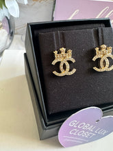 Load image into Gallery viewer, Chanel 21A Crown LGHW Earrings
