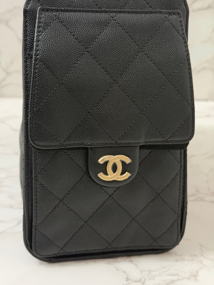 CHANEL 26C 2025/2026 Black Caviar Aged GHW 25 Hobo Bag size Small