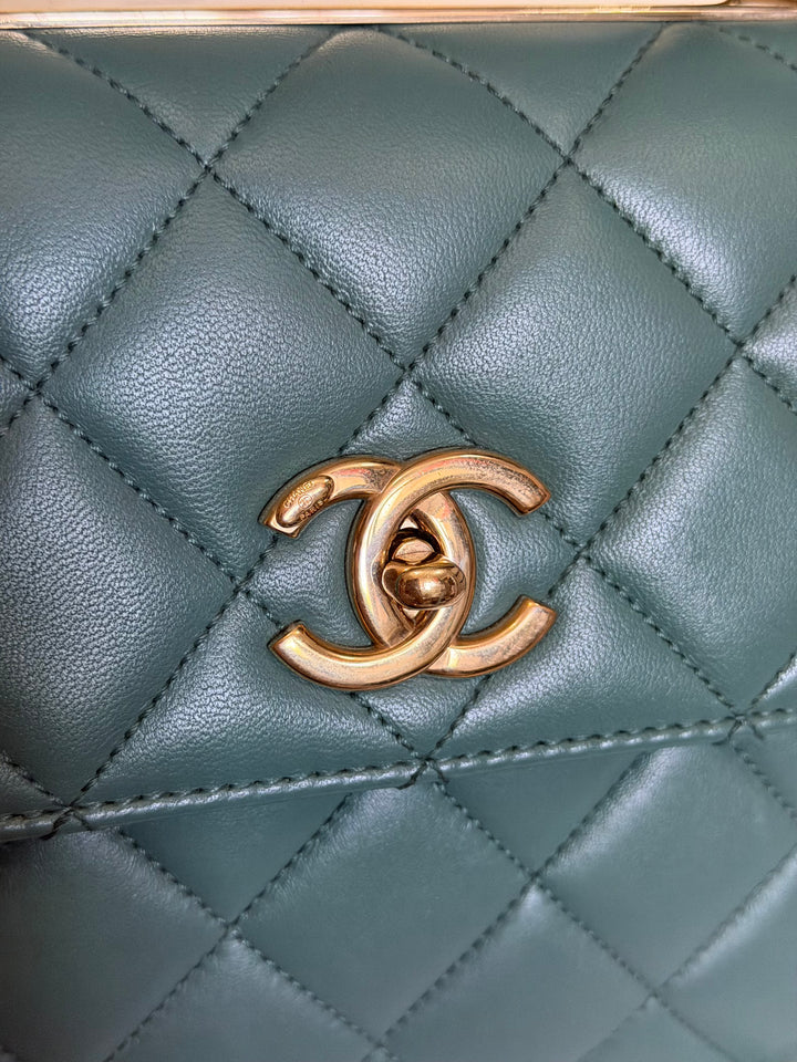 CHANEL series 26 Green Lambskin LGHW Small Trendy CC Top Handle Flap Bag 2018