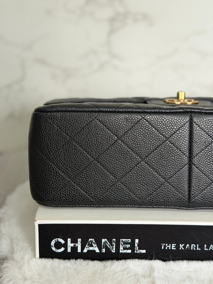 CHANEL series 17 Black Caviar GHW Jumbo Classic Double Flap Bag 2012