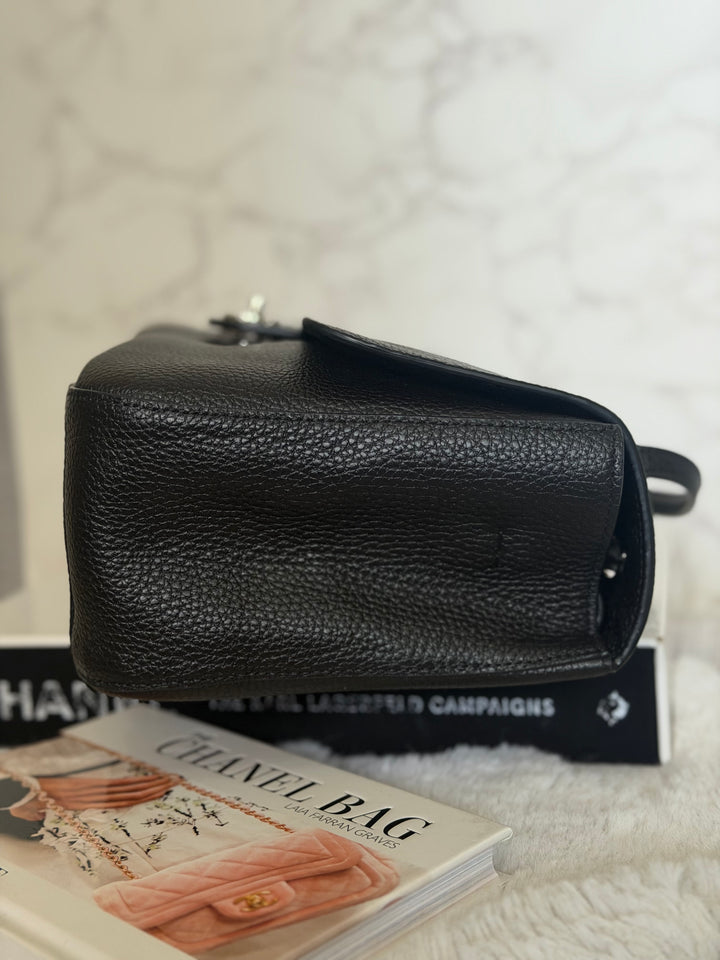 WA/Email to purchase only- CHANEL Matthieu Blazy Maxi 32 cms Flap Bag in Black Caviar SHW 2026