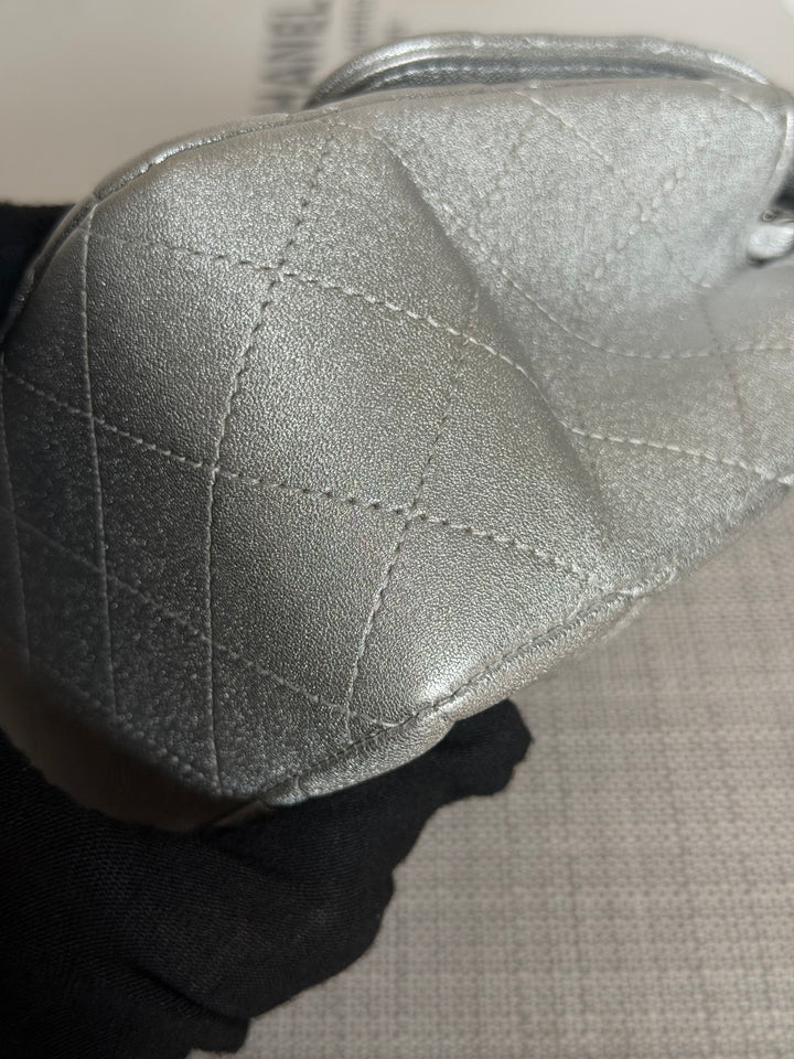CHANEL Metallic Silver Lambskin SHW Square Mini Flap Bag 2021 21P collection series 31