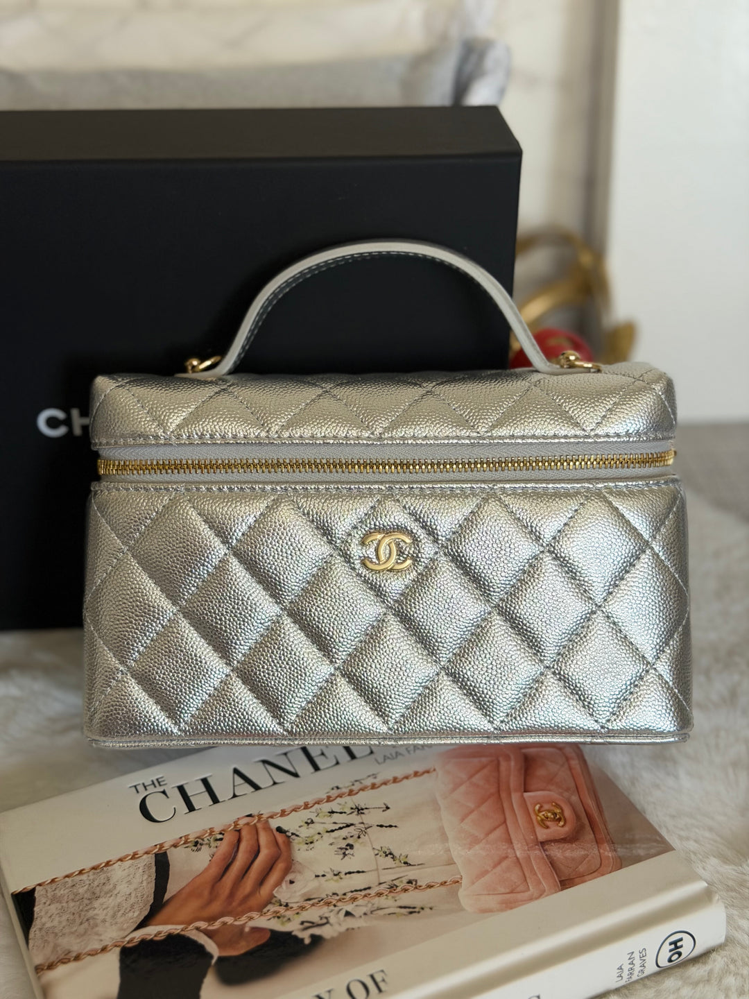 CHANEL 26A 2026 Silver Caviar LGHW Long Vanity LP with detachable Chain 19 cms