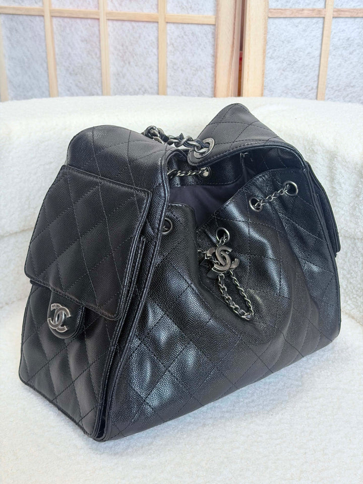 CHANEL Black Caviar Ruthenium Hardware 25 Hobo Bag size SMALL