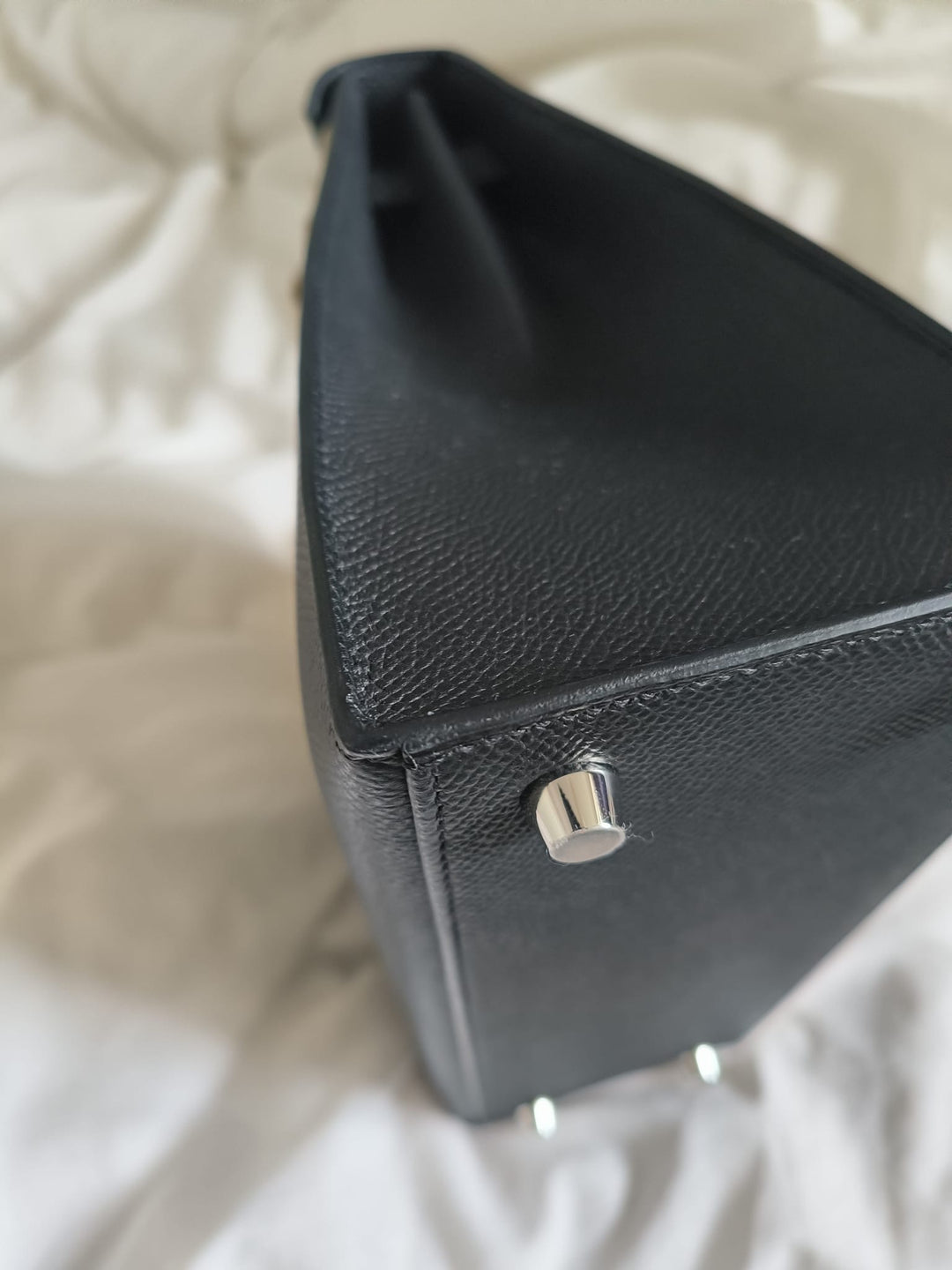 HERMÈS Kelly 25 Noir Black Epsom Leather Sellier PHW Stamp W 2025 NEW