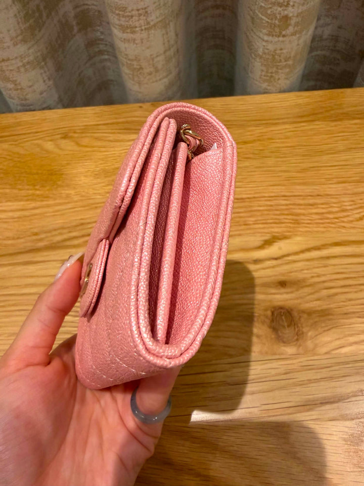 CHANEL 19S Iridescent pink caviar LGHW Card Holder with Chain 2019 series 27