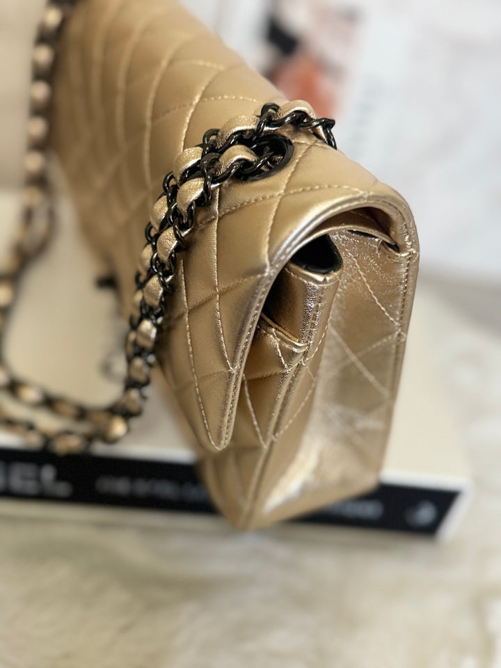 CHANEL series 31 Gold Metallic Lambskin So Black Hardware Medium ML timeless Classic Double Flap Bag 2020/2021