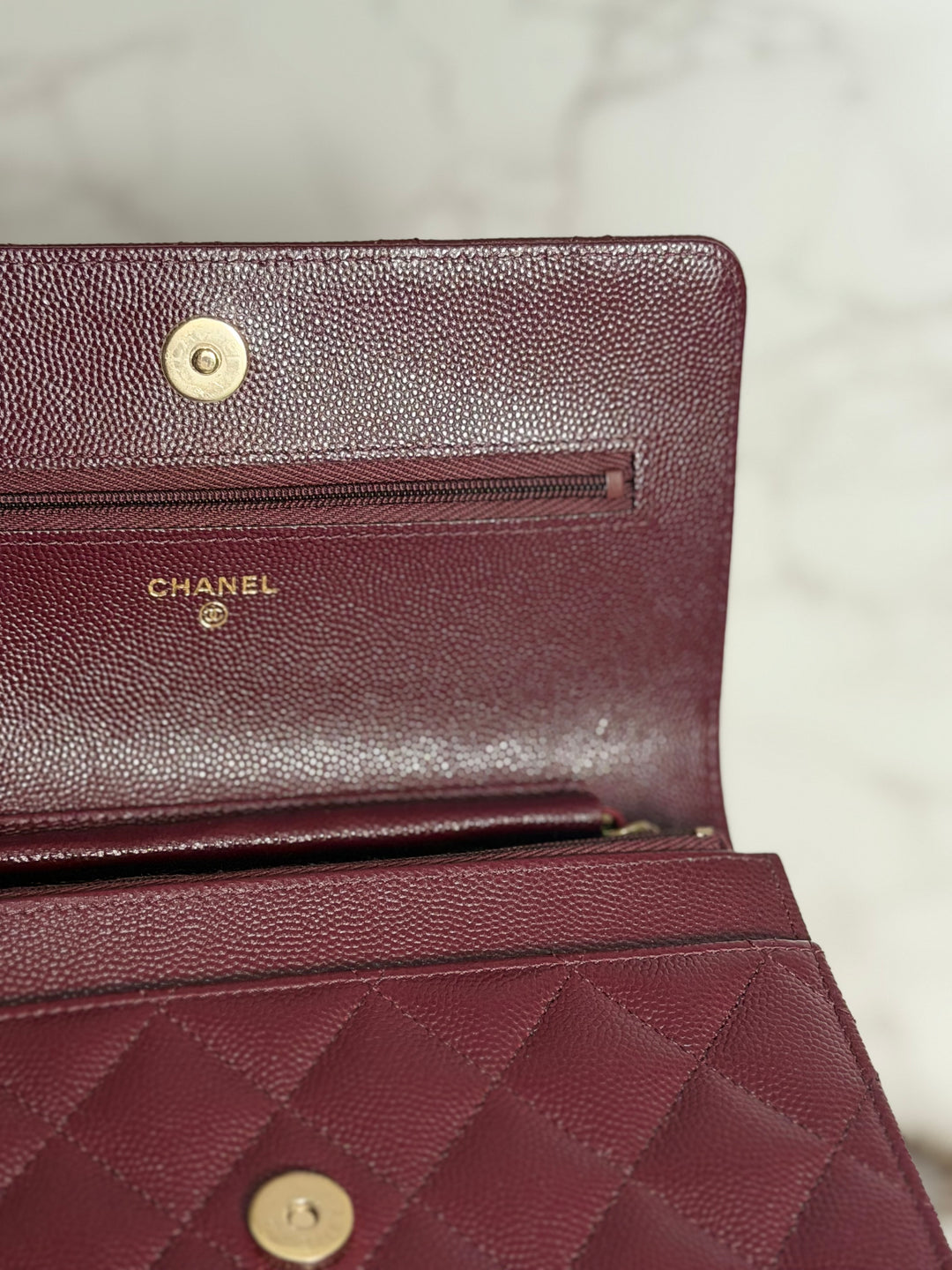 CHANEL 21B Burgundy Caviar LGHW Classic Wallet On Chain (WOC) 2021