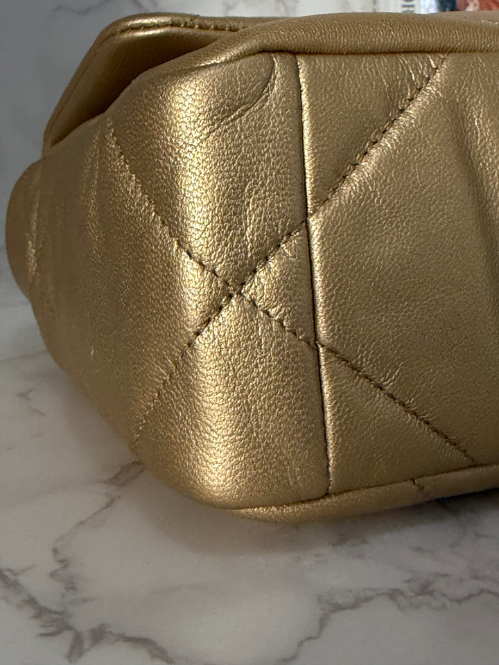 CHANEL series 30 2020 Gold metallic Goatskin 19 size Small with Mixed Hardware