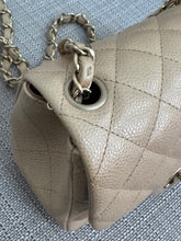 Load image into Gallery viewer, Chanel series 20 15C 2014/2015 Cruise Collection Pearly Beige Caviar Brushed GHW Square Mini Flap Bag
