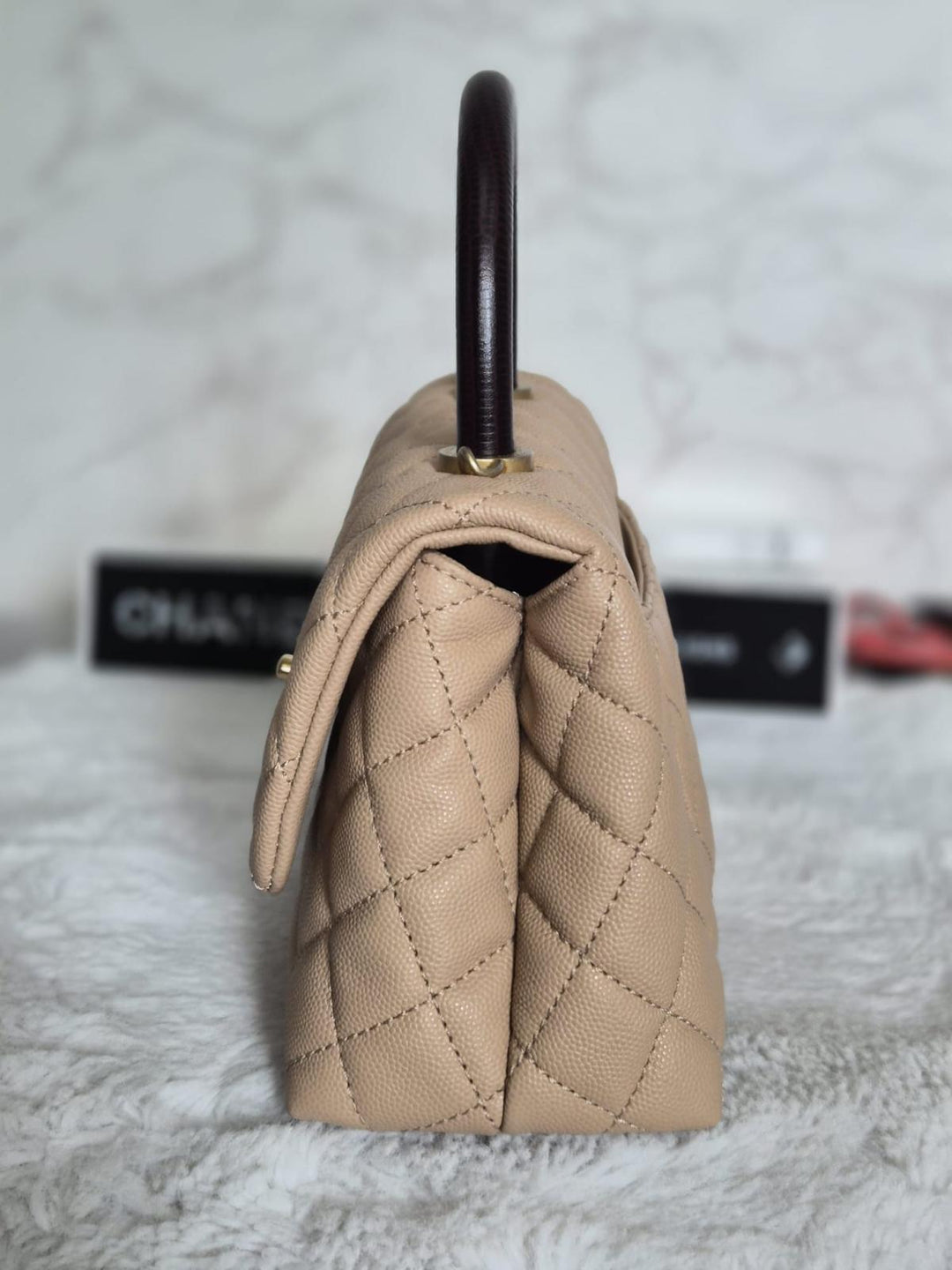 CHANEL series 29 Beige Caviar Aged GHW Deep burgundy Lizard Handle Coco Handle size Small 2019/2020