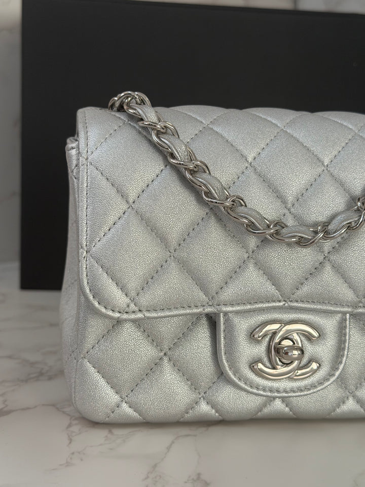 Chanel Series 31 21P Collection Iridescent Silver lambskin SHW Square Mini Flap Bag 2021