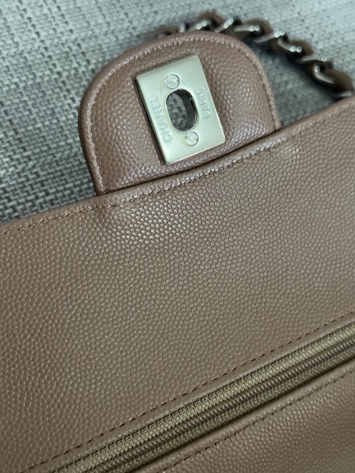 Chanel series 24 17B 2017 Fall/Winter Collection Taupe Caviar SHW Medium ML Timeless Classic Double Flap Bag