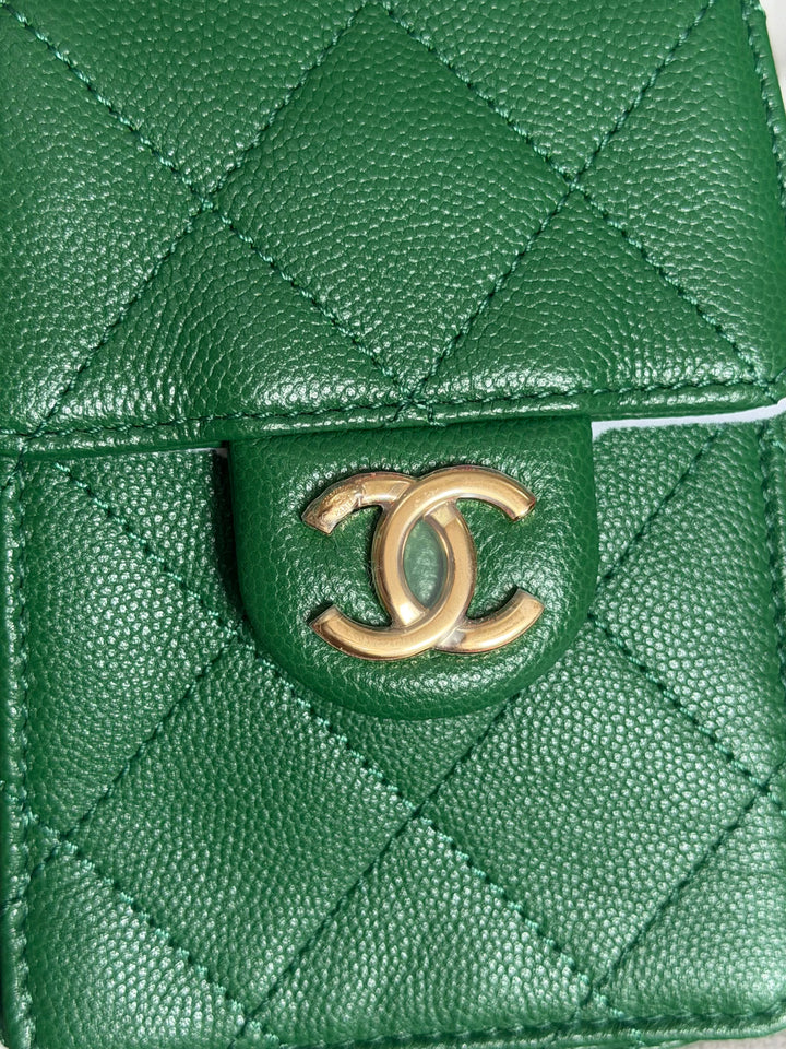CHANEL Métiers d’art 2026 26A Green Caviar Shiny GHW MINI 25 Hobo Bag