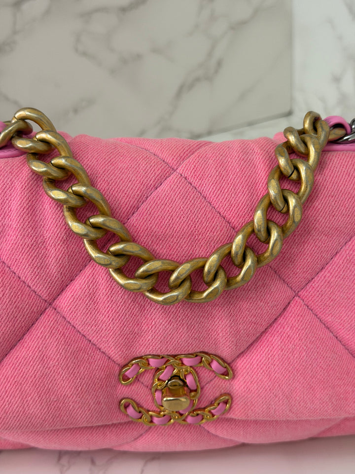 CHANEL 21S 2021 series 31 Pink Denim 19 size Small Flap Bag