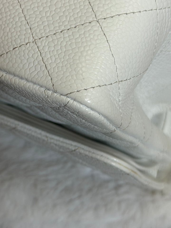 CHANEL series 12 Vintage White Caviar SHW Medium ML Timeless Classic Double Flap Bag 2009