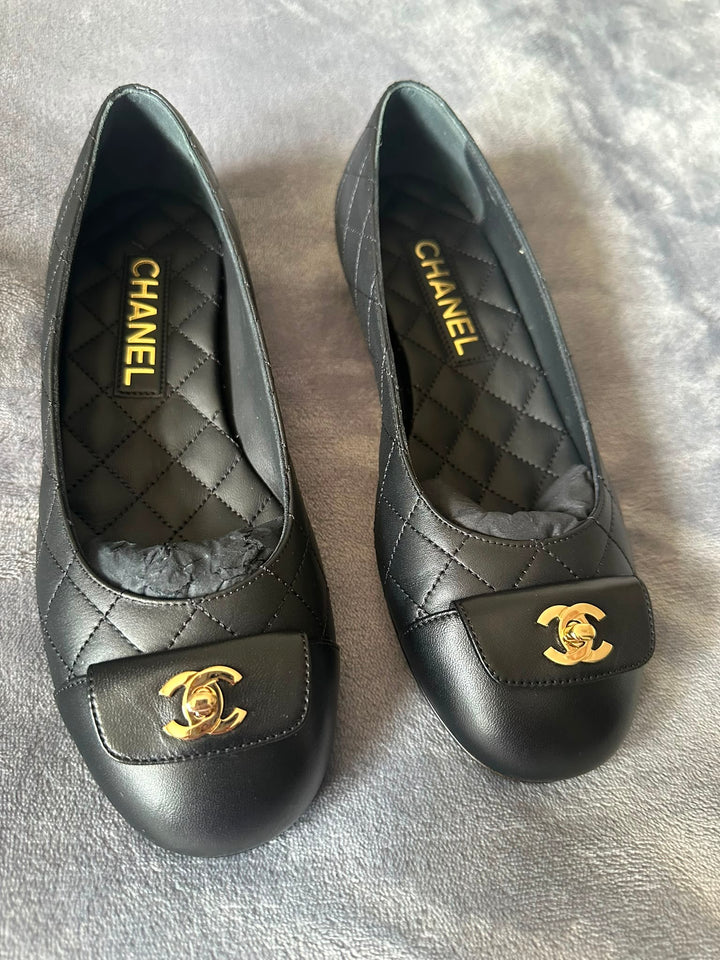 CHANEL Black Ballerina Shoes EU 37.5