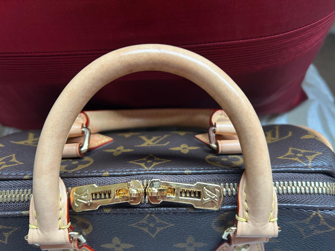 LOUIS VUITTON Speedy 20 with Guitar Strap