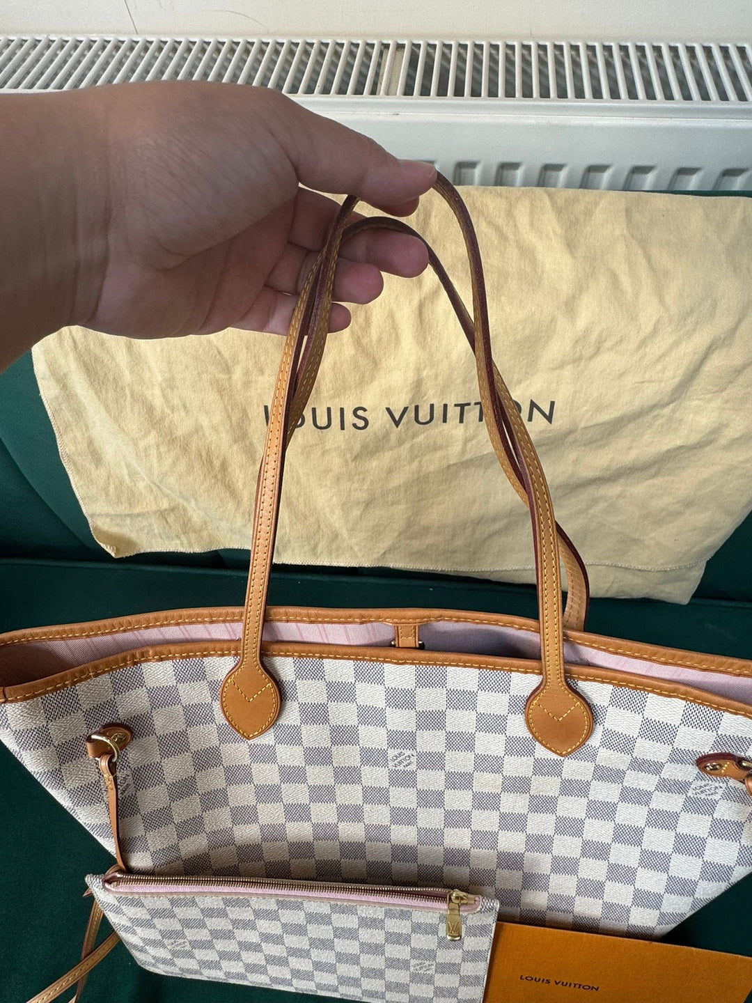 LOUIS VUITTON Neverfull MM Tote Bag in Damier Azur with Rose Ballerine lining