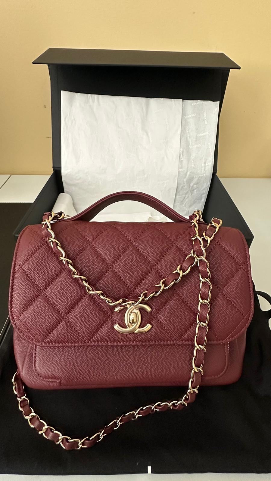 CHANEL series 30 Burgundy Caviar LGHW Medium Business Affinity Flap Bag with top handle 2020
