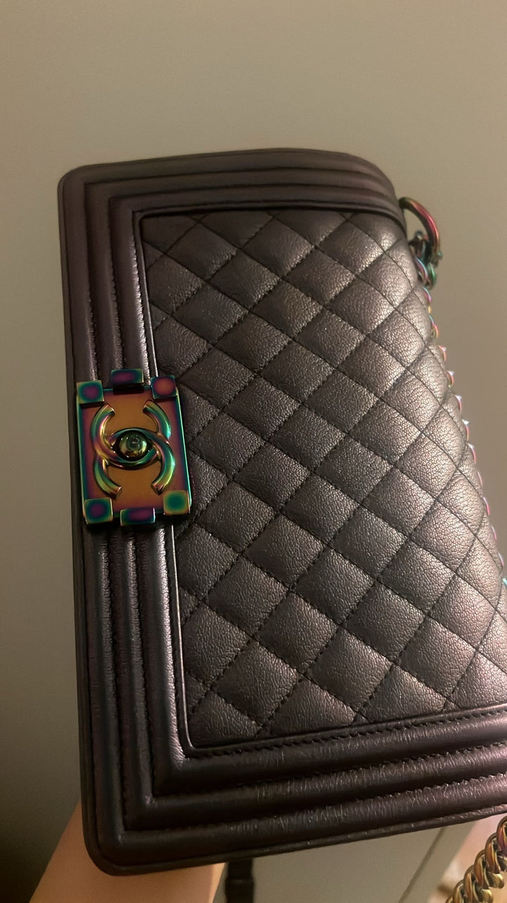 Chanel 16C 2016 Cruise collection series 21 Purple Iridescent Calf skin rainbow mermaid hardware Le Boy Old Medium Flap Bag
