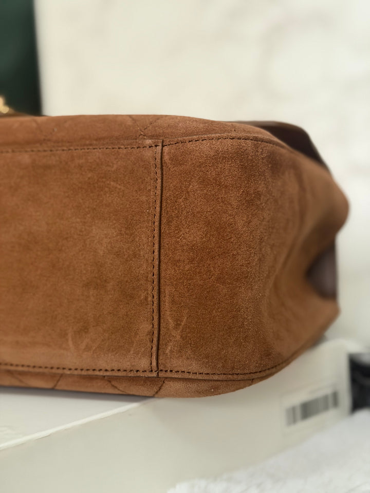 CHANEL 26A Métiers d’art Collection Camel Suede Leather LGHW Maxi 32 cms Flap Bag Matthieu Blazy 2026