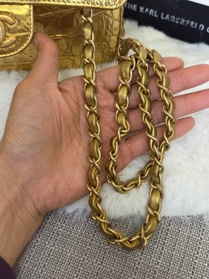 CHANEL series 28 19A Metiers d'Art collection Gold Croc Embossed Calf Skin Mini Rectangular Flap Bag with Aged GHW 2019 RARE