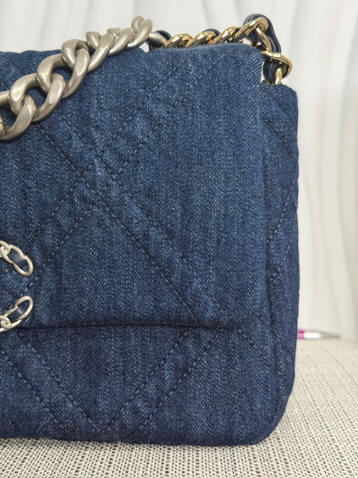 CHANEL 19 size Small Dark Denim SHW Flap Bag with Top Handle