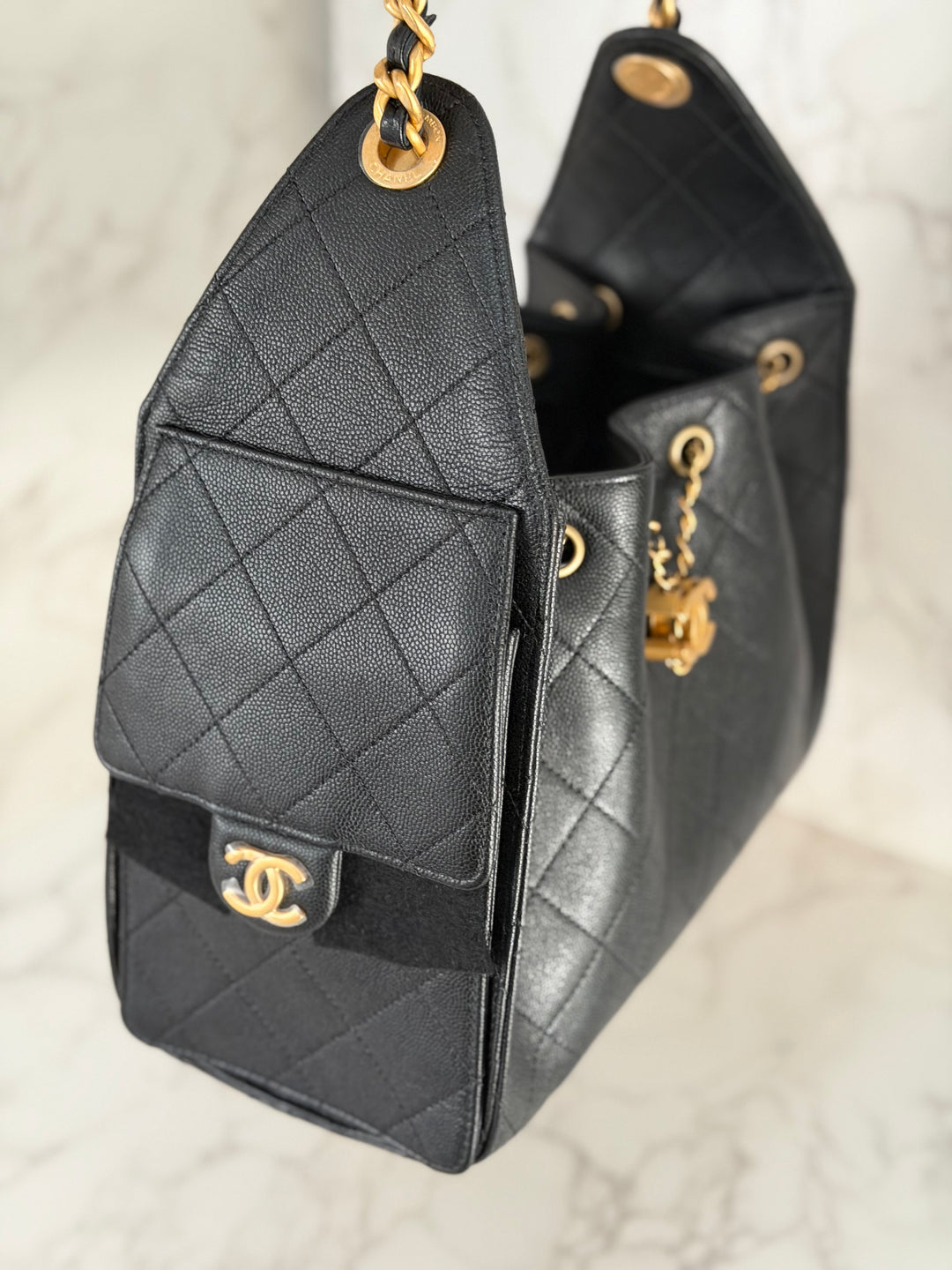 CHANEL 25 2025 size SMALL in Black Caviar Aged GHW Hobo Bag