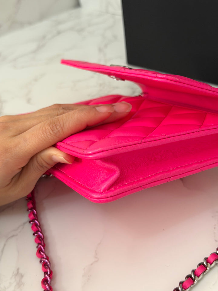 CHANEL 24C 2023/2024 Bright Hot Pink Ombré Hardware Square Wallet on Chain (WOC)