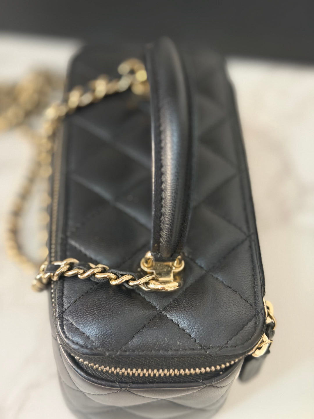 CHANEL series 31 Black Lambskin LGHW Small Vanity Case with Chain and Leather Top Handle