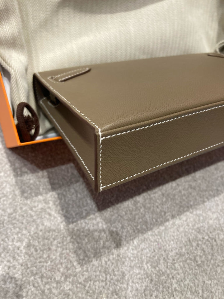 Hermes Kelly Elan EtoupeVeau Madame Leather GHW Stamp Z (2025)