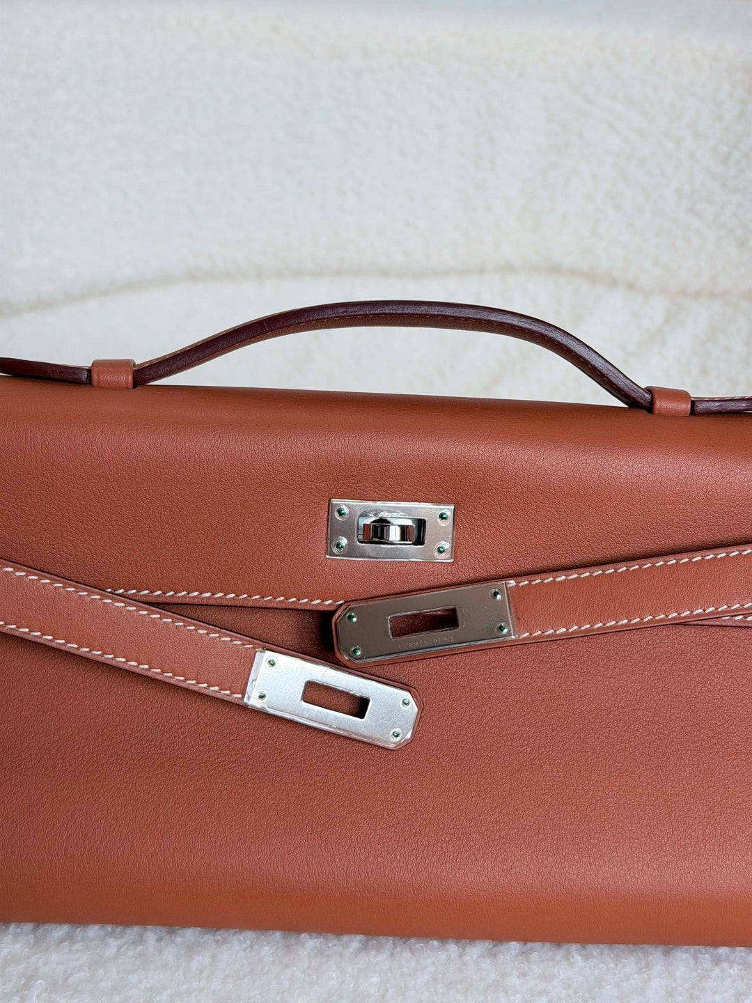HERMÈS Kelly Cut Gold Swift Leather PHW 2014 Stamp R in []