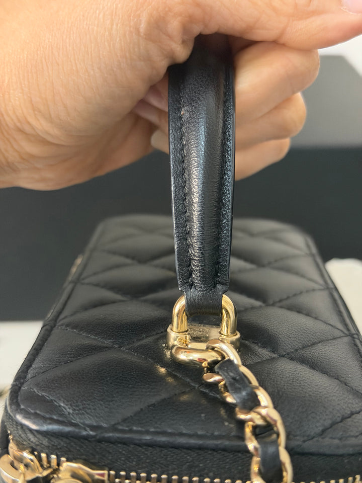 CHANEL series 31 Black Lambskin LGHW Small Vanity Case with Chain and Leather Top Handle