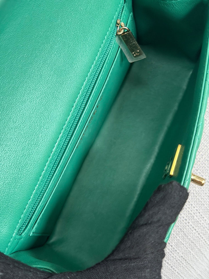 CHANEL Green Lambskin LGHW Mini Rectangular Flap Bag with Top Handle 2022 22A collection