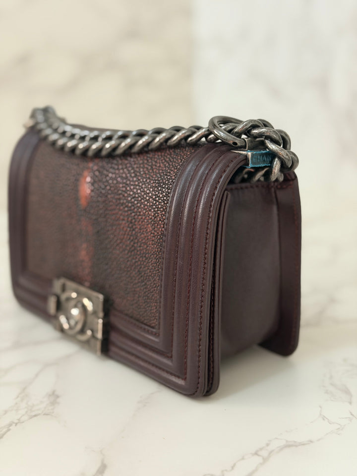 Chanel series 21 2015 Burgundy Lambskin Stingray SMALL Le Boy Flap Bag with Ruthenium HW