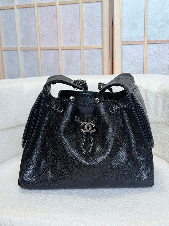 CHANEL Black Caviar Ruthenium Hardware 25 Hobo Bag size SMALL
