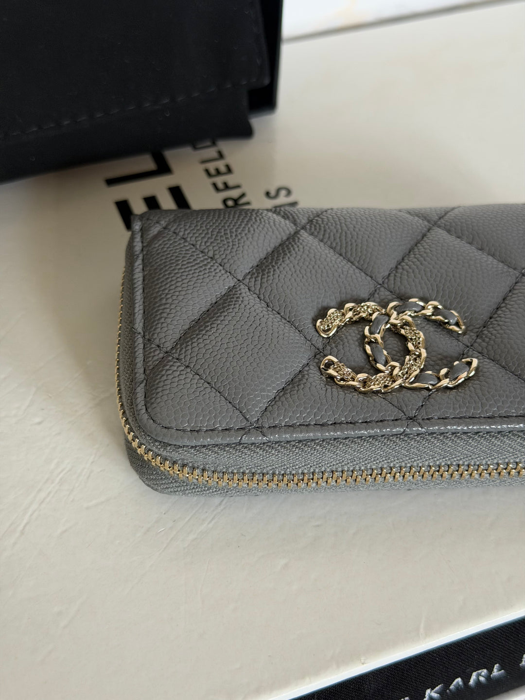 CHANEL 21K 2021 Grey Caviar Big Logo Zippy Coin Purse LGHW