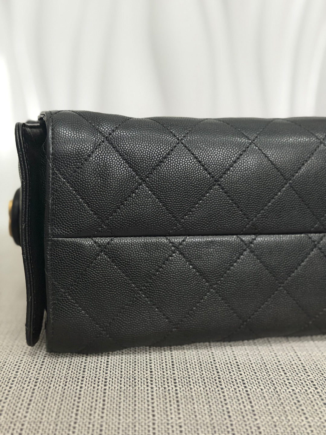 CHANEL 25 Black Caviar Aged GHW Hobo Bag size SMALL